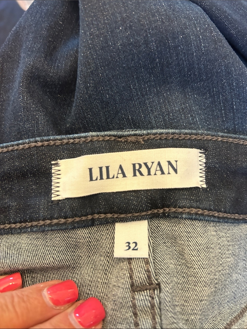 LILA RYAN Dark Navy Straight mid rise ankle Jean The Ava Size 32 EUC - Picture 6 of 9